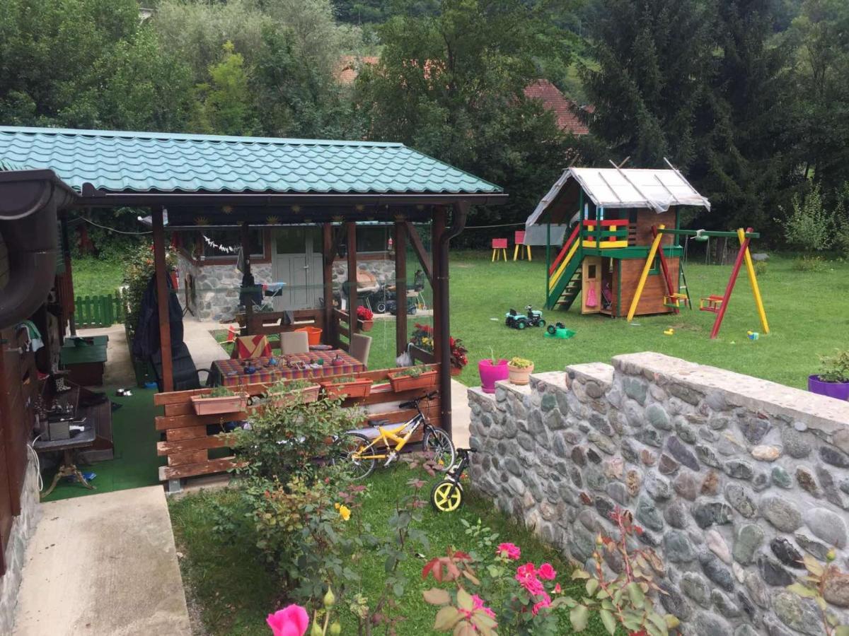 Cottage Ravna Rijeka 比耶洛波列 外观 照片